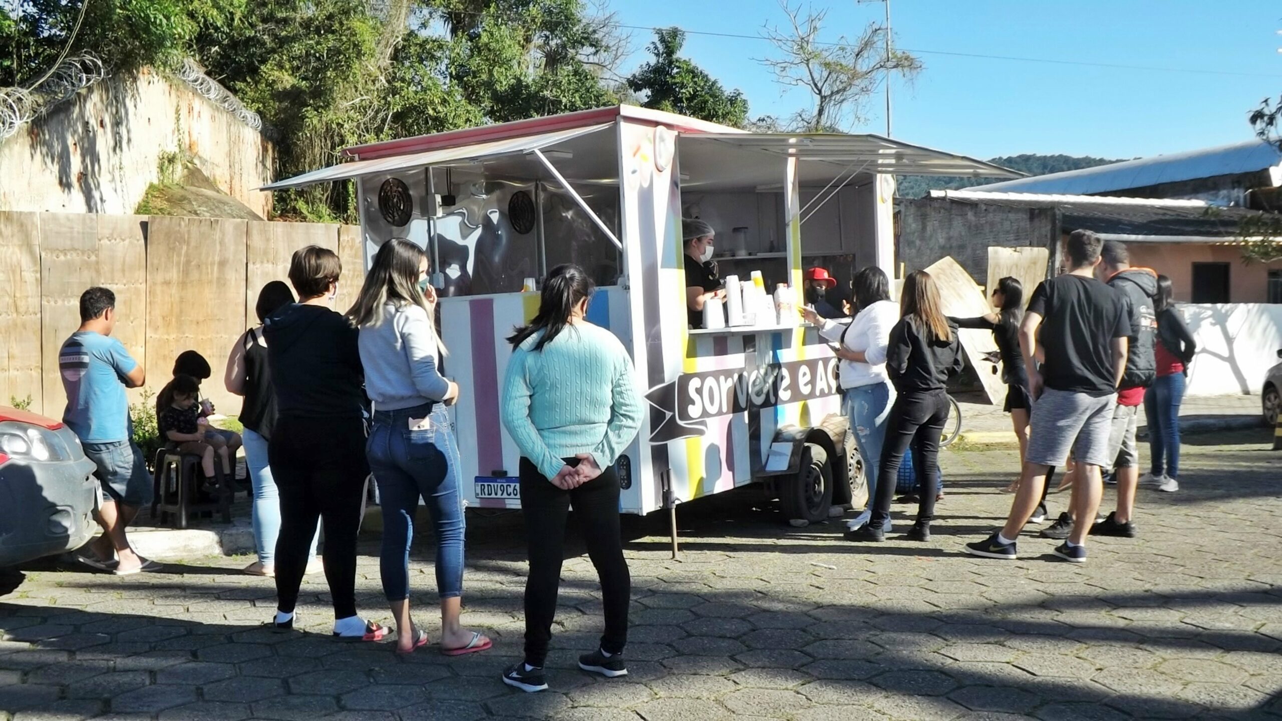 Sorvetes e Açai Ponta da Pita Iran Macagnani